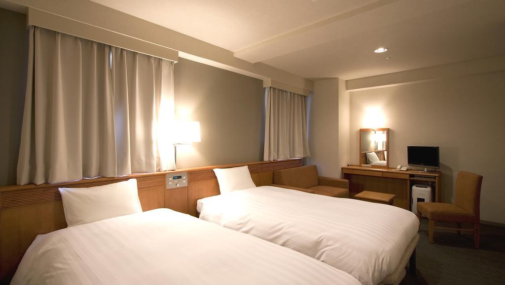 Hotel Premium Green Plus Сендай Экстерьер фото